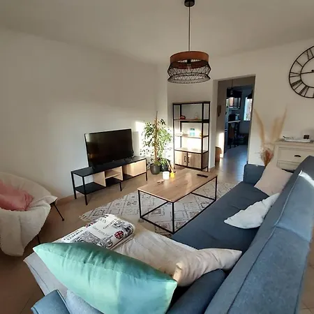Bright And Spacious Hyères